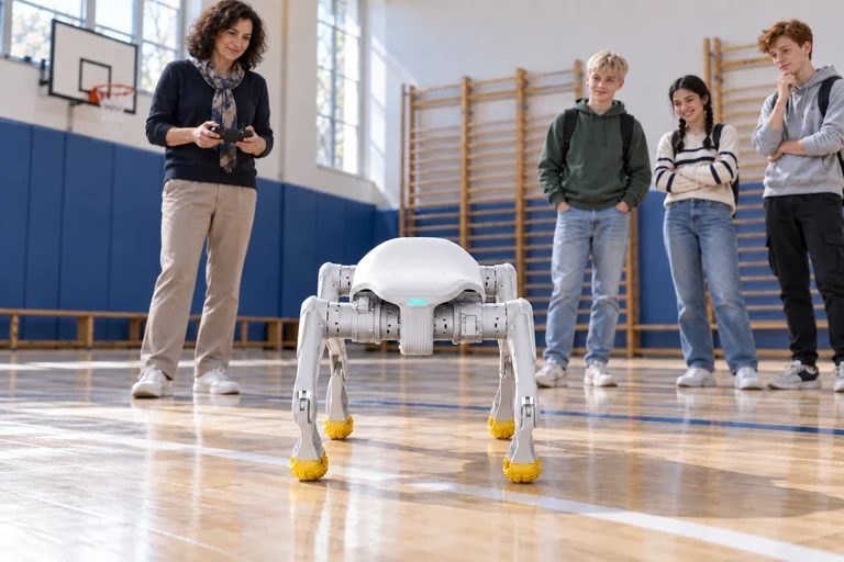 AGIBOT D1 Pro – Školní ukázka rovnováhy